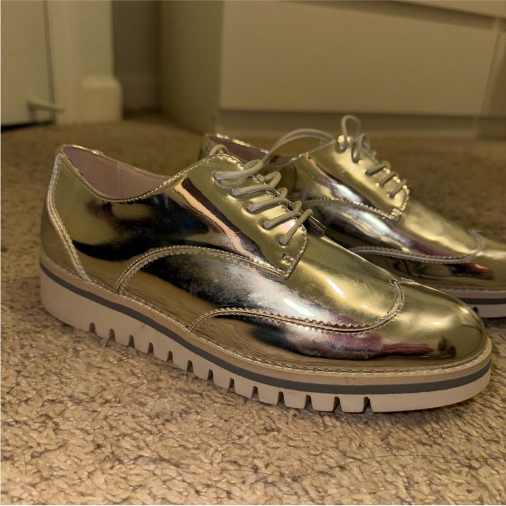 Metallic Silver women’s Oxford Shoes
